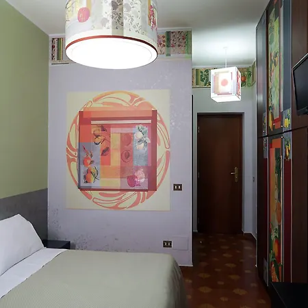 فندق Roma Room Hotel 3*