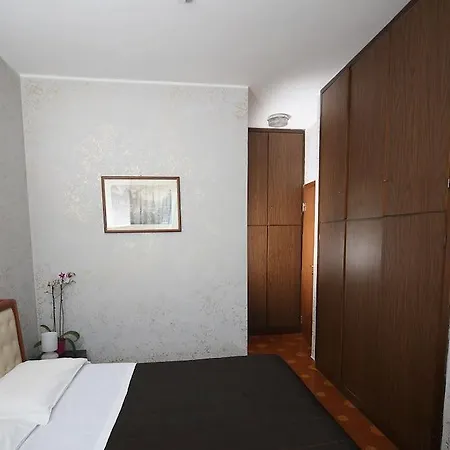 فندق Roma Room Hotel 3*