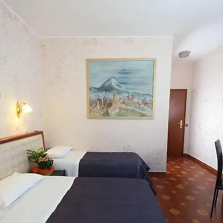 Roma Room Hotel روما