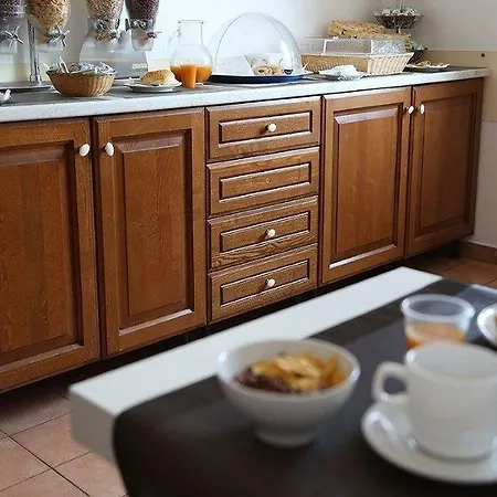 فندق Roma Room Hotel