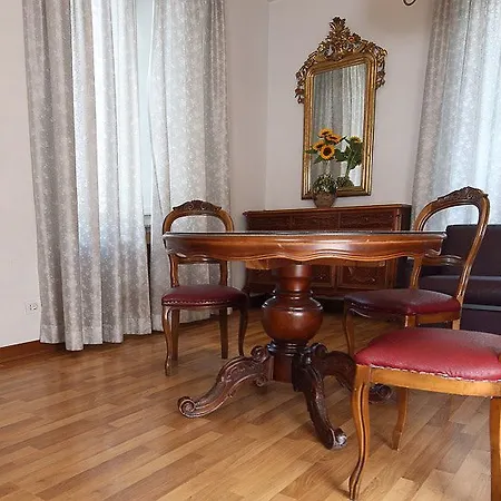 فندق Roma Room Hotel