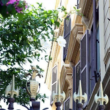 Roma Room Hotel فندق 3*