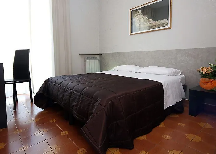 Roma Room Hotel 3*