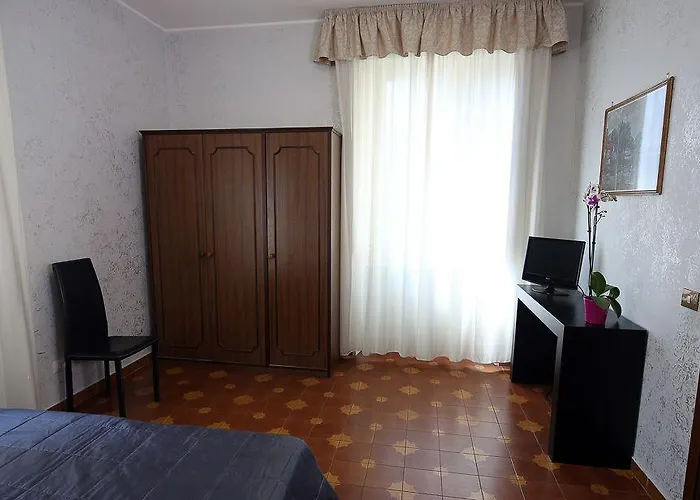 Roma Room Hotel Otel 3*